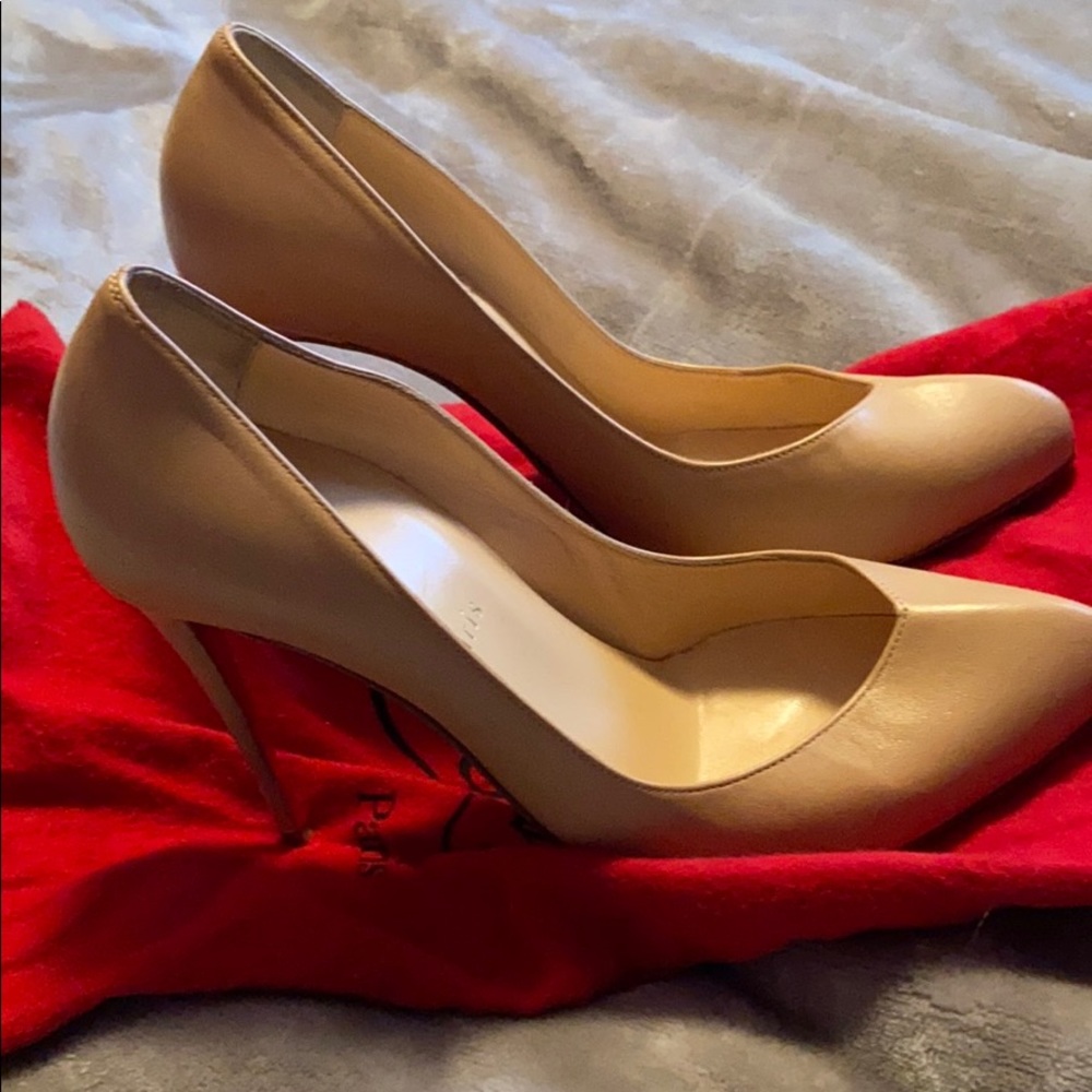 Christian Louboutin Nude Leather Pointed-Toe Pumps